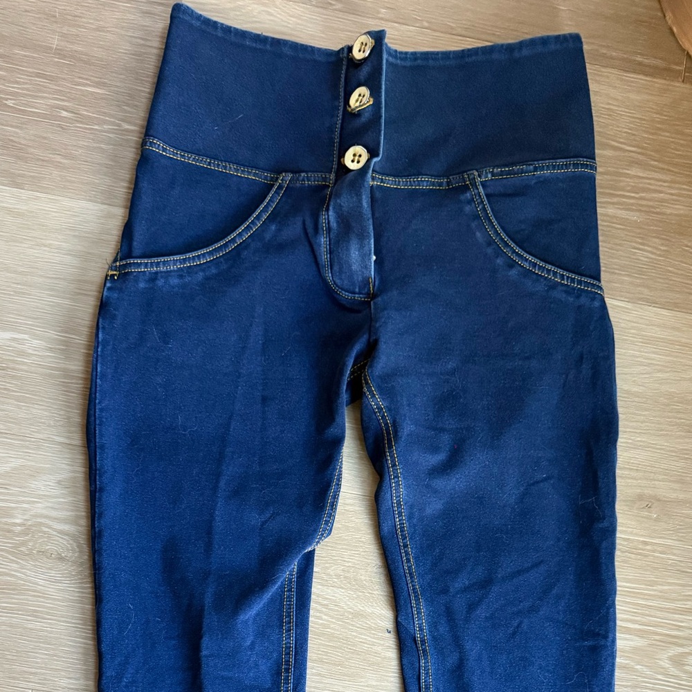 Freddy Women's Deep Blue Jeans NWT